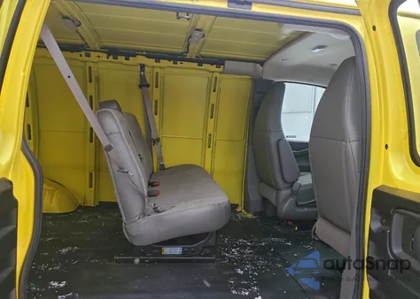 2020 Chevrolet Express G2500 из США, поврежденный, VIN 1GCWGAFP8L1173666